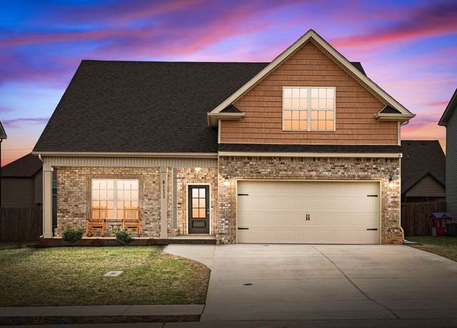Property at 1433 Kingbird Dr, Clarksville, TN 37040, 4 beds, 3 baths