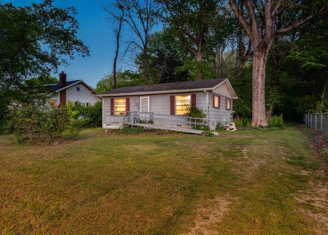 Property at 3300 Redding Rd, Chattanooga, TN 37415, 2 beds, 1 bath