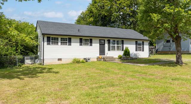 Photo of 418 Woods Ave N, Lewisburg, TN 37091