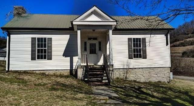 Photo of 2740 Gladdice Hwy, Gainesboro, TN 38562
