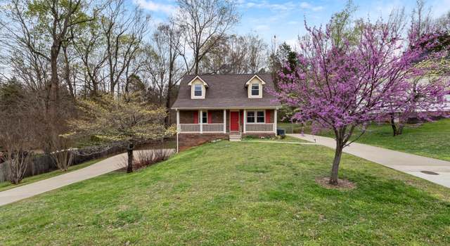 Photo of 430 Crabtree Cir, Clarksville, TN 37040
