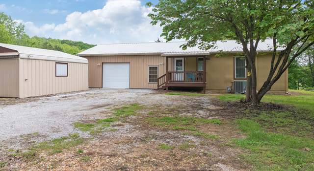 Photo of 2899 Lower Lick Creek Rd, Linden, TN 37096