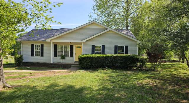 Photo of 2442 Chester Harris Rd, Woodlawn, TN 37191