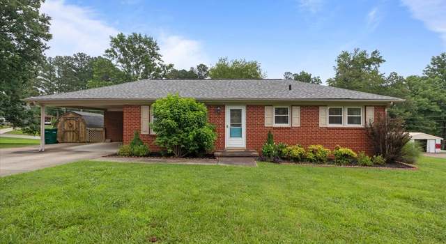 Photo of 207 Pine Hill Dr, Waverly, TN 37185