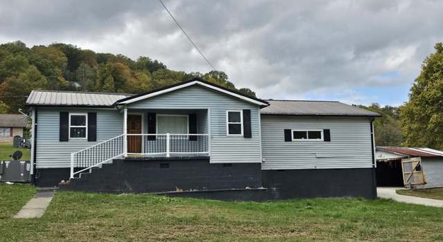 Photo of 648 Poplar Ave, Jellico, TN 37762