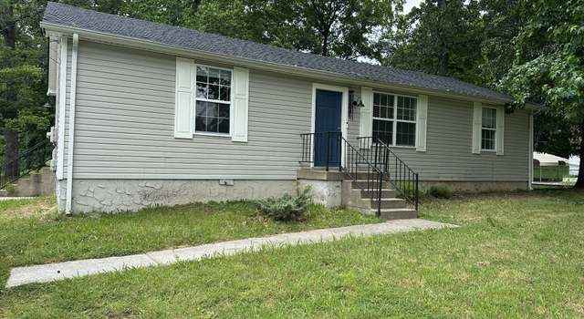 Photo of 410 Buckeye Ln, Clarksville, TN 37042