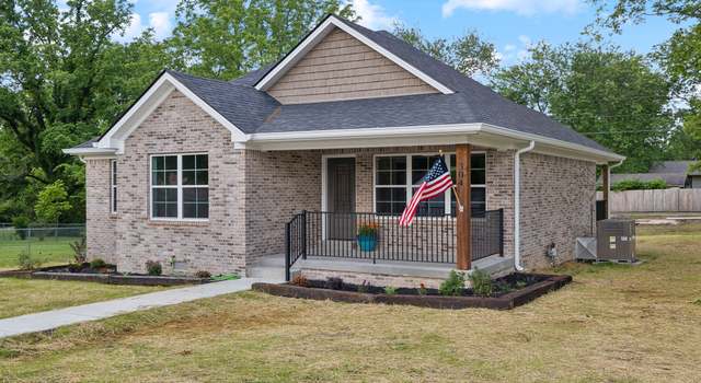 Photo of 304 S Maple St, Hohenwald, TN 38462