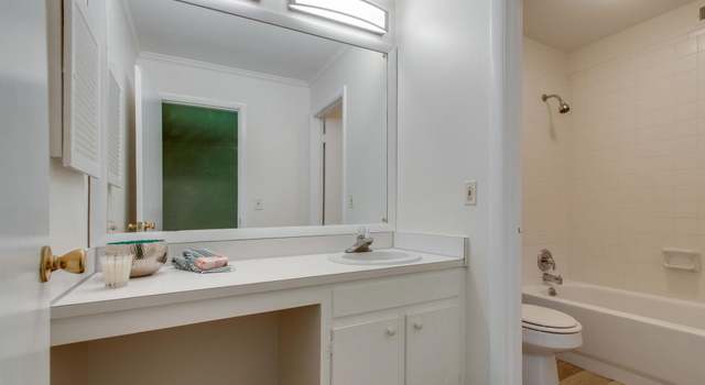 Photo of 3000 Hillsboro Pike Apt 10 #10, Nashville, TN 37215