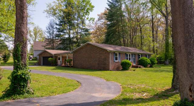 Photo of 1203 W White Oak Dr, Cookeville, TN 38501