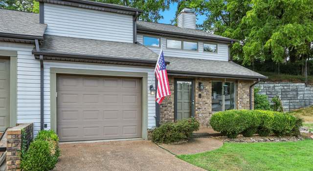 Photo of 419 Country Club Ct, Clarksville, TN 37043