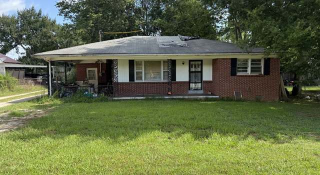 Photo of 107 Ash St, Bruceton, TN 38317