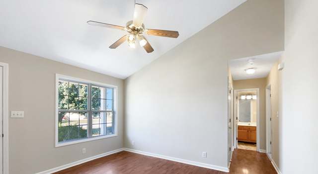 Photo of 925 Crabapple Ln, Clarksville, TN 37040