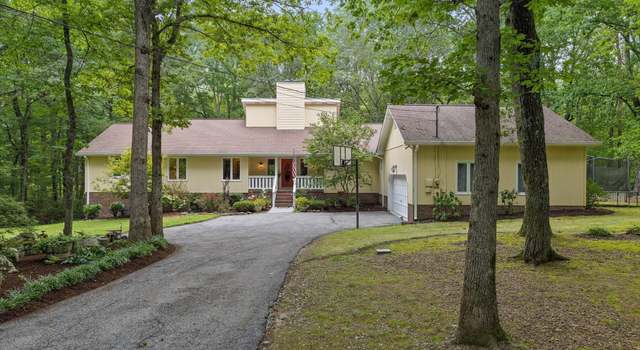 Photo of 1211 Rocky Dell Ln, Signal Mountain, TN 37377