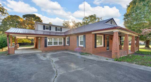 Photo of 30 Spring Garden Ave, Englewood, TN 37329