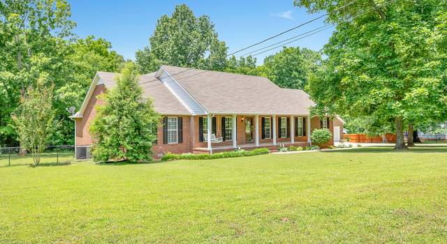Photo of 808 Mapleview Dr, Shelbyville, TN 37160