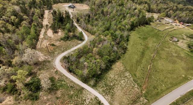 Photo of 320 Stewart Rd, Henderson, TN 38340