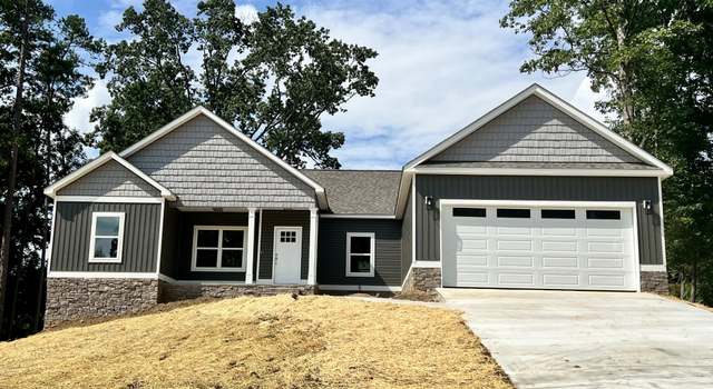 Photo of 38 W Pine Dr, Ringgold, GA 30736