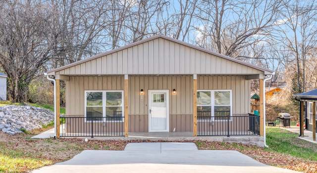 Photo of 536 9th St, Clarksville, TN 37040