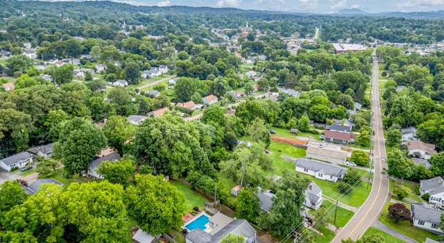 Photo of 2311 Fair Dr, Knoxville, TN 37918