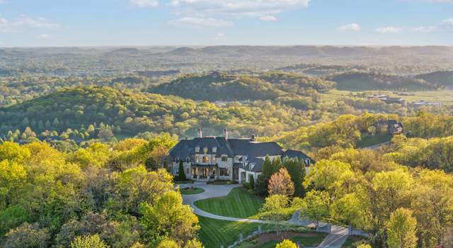 Property at 513 King Richards Ct, Franklin, TN 37067, 7 beds, 9 baths