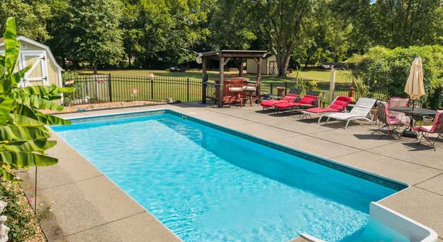 Photo of 108 Countryside Dr, Hendersonville, TN 37075