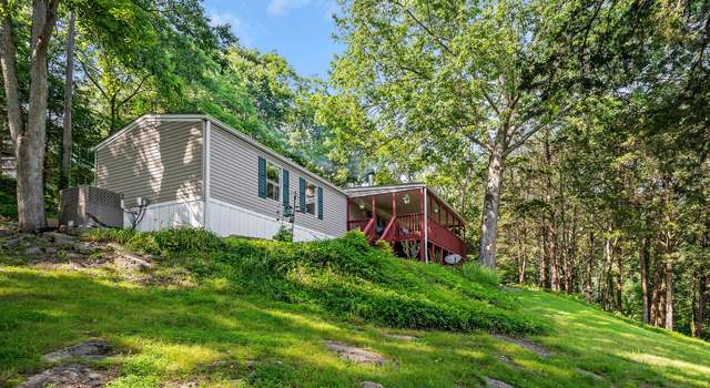 Photo of 275 Duke Cir, Lancaster, TN 38569