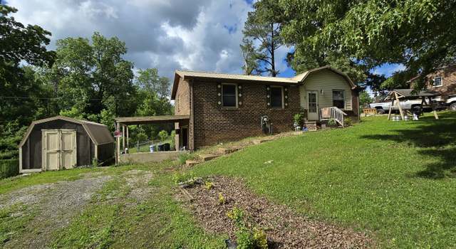 Photo of 10172 W Oak Dr, Bon Aqua, TN 37025