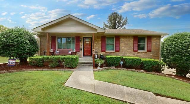 Photo of 208 E Old Trenton Rd, Clarksville, TN 37043