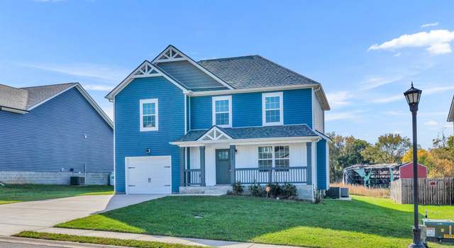 Photo of 1352 Sussex Dr, Clarksville, TN 37042