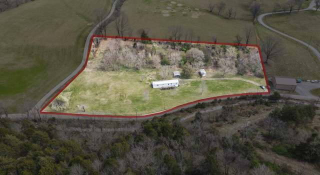 Photo of 2298 Cavender Rd, Woodbury, TN 37190