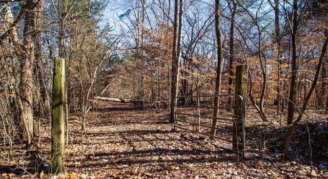 Photo of 1899 Old Lock a Rd, Charlotte, TN 37036