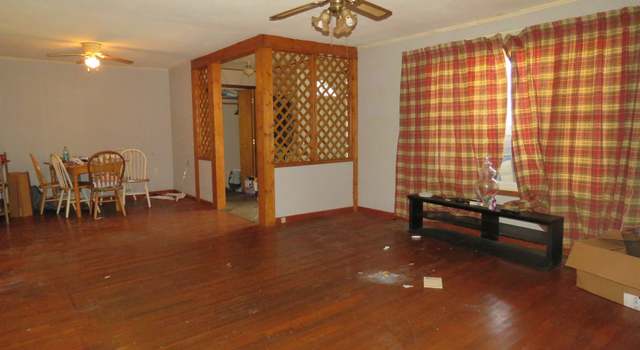Photo of 135 Frank Tinch Rd, Jamestown, TN 38556