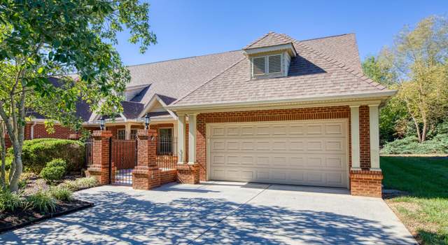 Photo of 1402 Cottage Glen Ln, Maryville, TN 37801