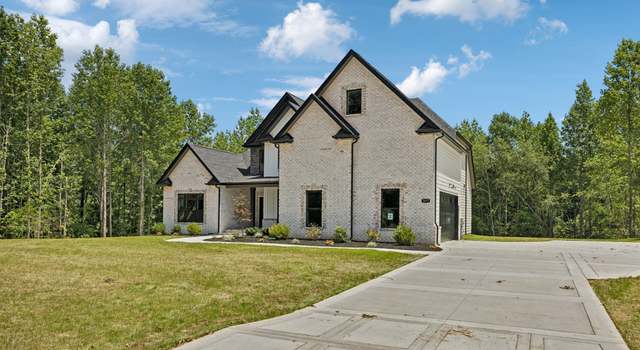 Property at 1017 Gholson Rd, Clarksville, TN 37043, 4 beds, 3.5 baths