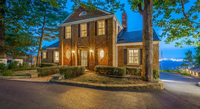 Photo of 208 S Palisades Dr, Signal Mountain, TN 37377