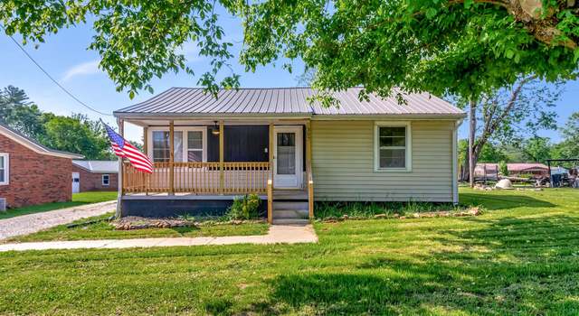 Photo of 307 Franklin St, Cowan, TN 37318