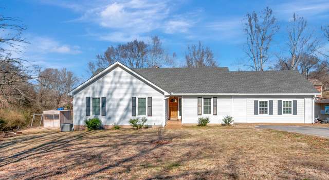 Photo of 7112 Crestview Dr, Fairview, TN 37062