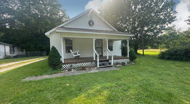 Photo of 130 Post Oak Ave, Camden, TN 38320
