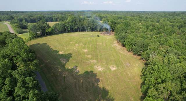 Photo of 1 Rascaltown Rd, Loretto, TN 38469