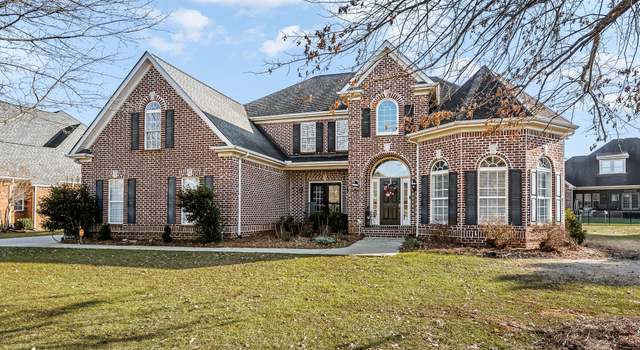 Photo of 5453 Cavendish Dr, Murfreesboro, TN 37128