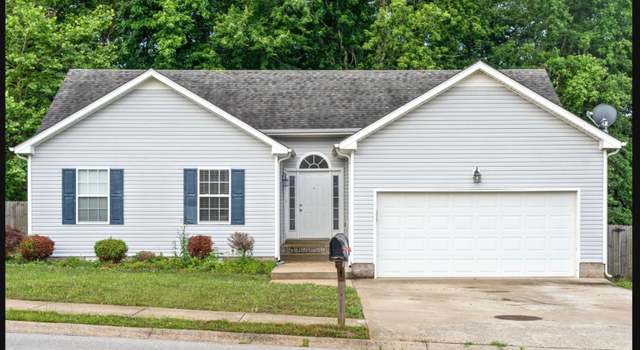 Photo of 1688 Parkside Dr, Clarksville, TN 37042