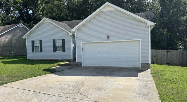 Photo of 1688 Parkside Dr, Clarksville, TN 37042