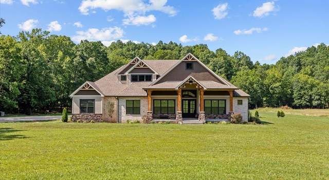Photo of 5250 E Blue Creek Rd, Mc Ewen, TN 37101