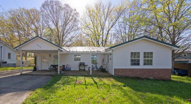 Photo of 232 Camden Rd, Parsons, TN 38363