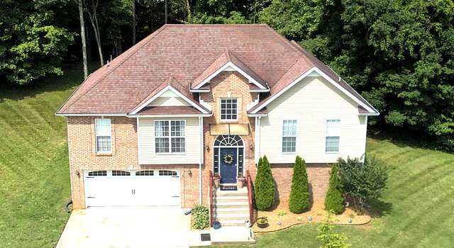 Photo of 136 Coniston Dr, Clarksville, TN 37040