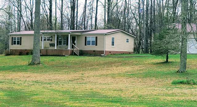 Photo of 2004 College St, Spencer, TN 38585