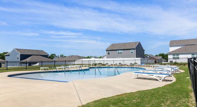 Photo of 1002 Taylor Cir, Chapel Hill, TN 37034