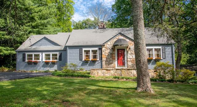 Photo of 109 Robin Hood Trl, Lookout Mountain, GA 30750
