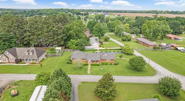 Photo of 505 Kindel Dr, Decherd, TN 37324