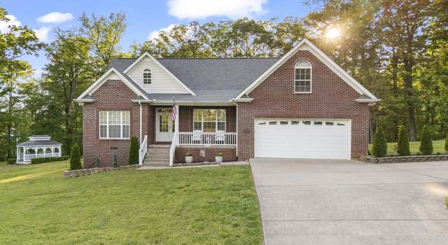 Photo of 1497 N Hummingbird Ln, Dickson, TN 37055